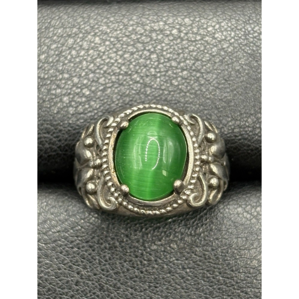 Vintage Sterling Silver Catseye Green Glass Ring 7 Grams Size 6.75 H10